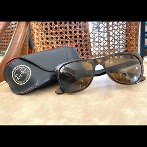 Ray-Ban Polarized Sunglasses in Tortoise